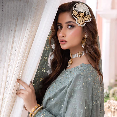 Sajal Ali Look