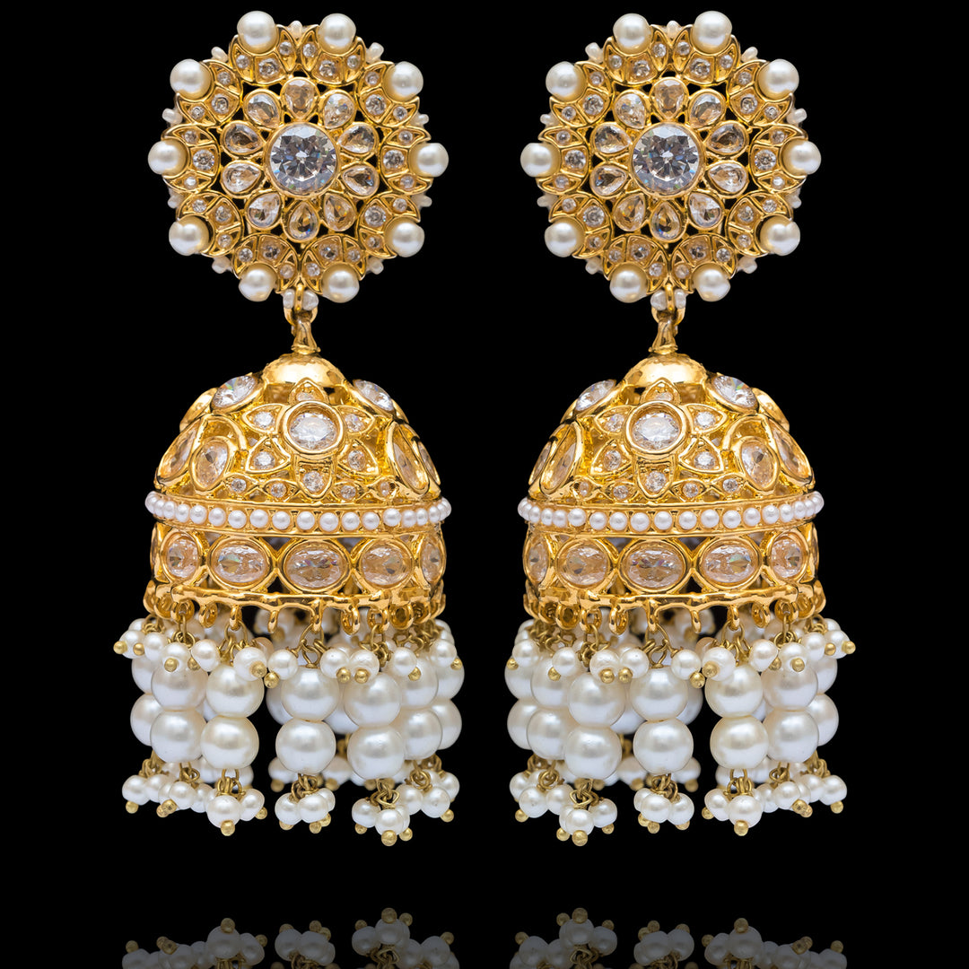 Aanah Earrings - Pearl