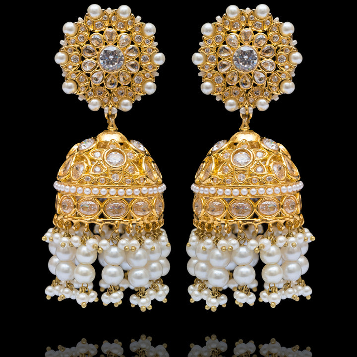 Aanah Earrings - Pearl